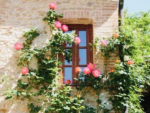Borgo - Gioiello architettonico storico e culturale nelle  colline  di San Gimignano