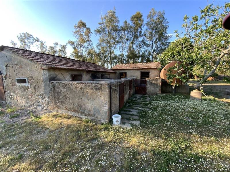 Casale di 400 mq nella campagna di Castiglione della Pescaia