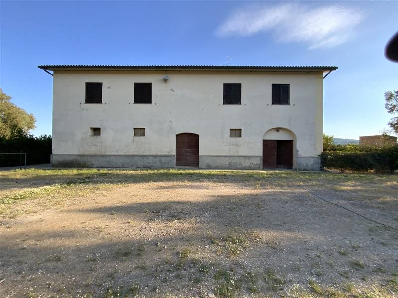 Casale di 400 mq nella campagna di Castiglione della Pescaia