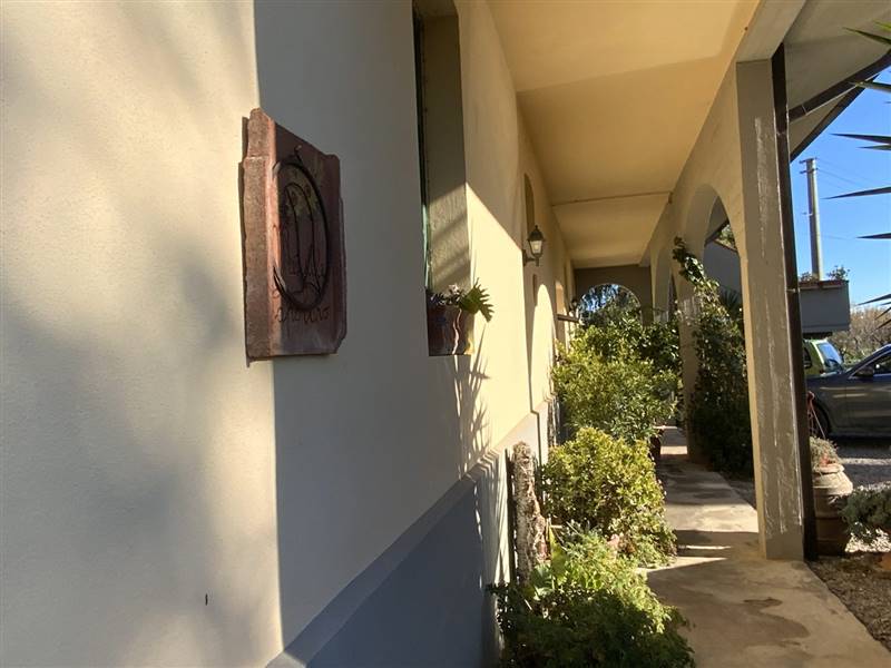 Casale di 400 mq nella campagna di Castiglione della Pescaia