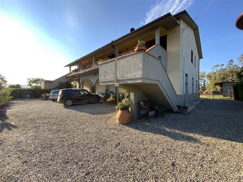 Casale di 400 mq nella campagna di Castiglione della Pescaia
