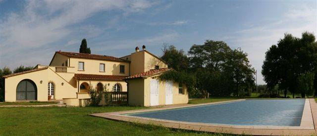 Villa con Parco privato e piscina