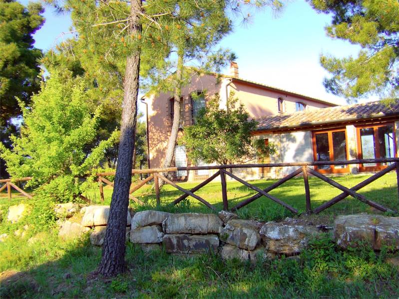 Rustico restaurato con piscina in vendita a Suvereto 