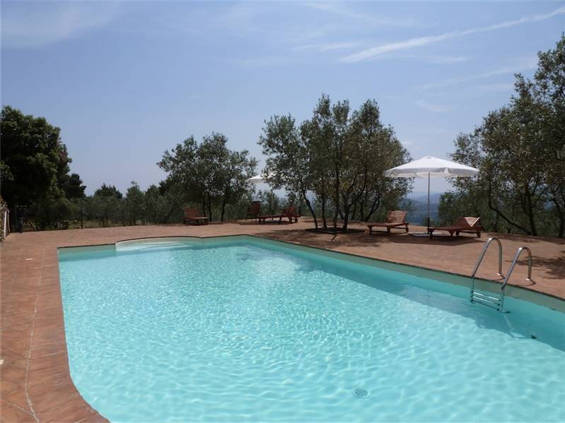 Rustico restaurato con piscina in vendita a Suvereto 