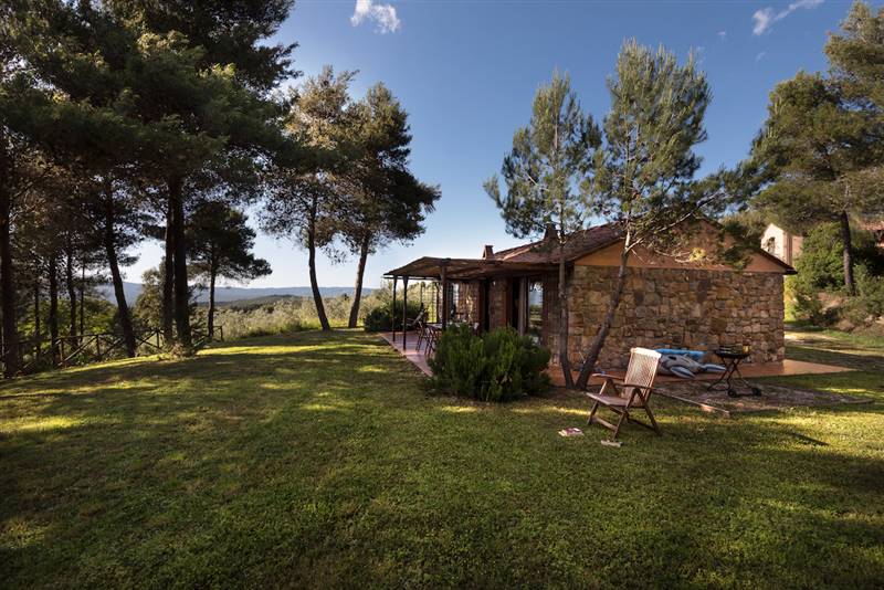 Rustico restaurato con piscina in vendita a Suvereto 