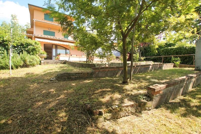 Appartamento con giardino privato