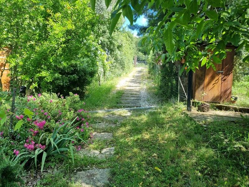 Appartamento con giardino privato