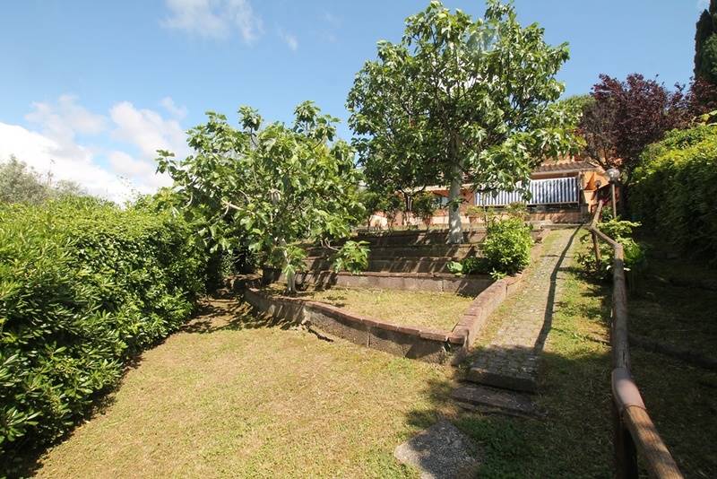 Appartamento con giardino privato
