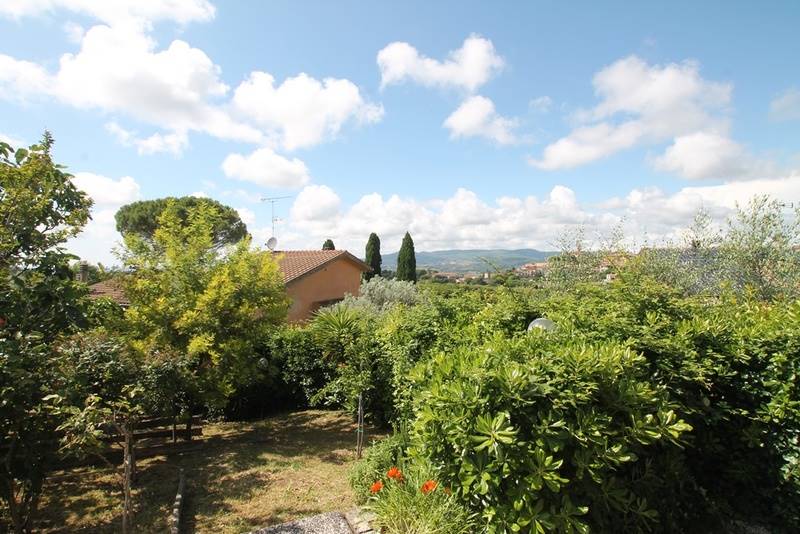Appartamento con giardino privato