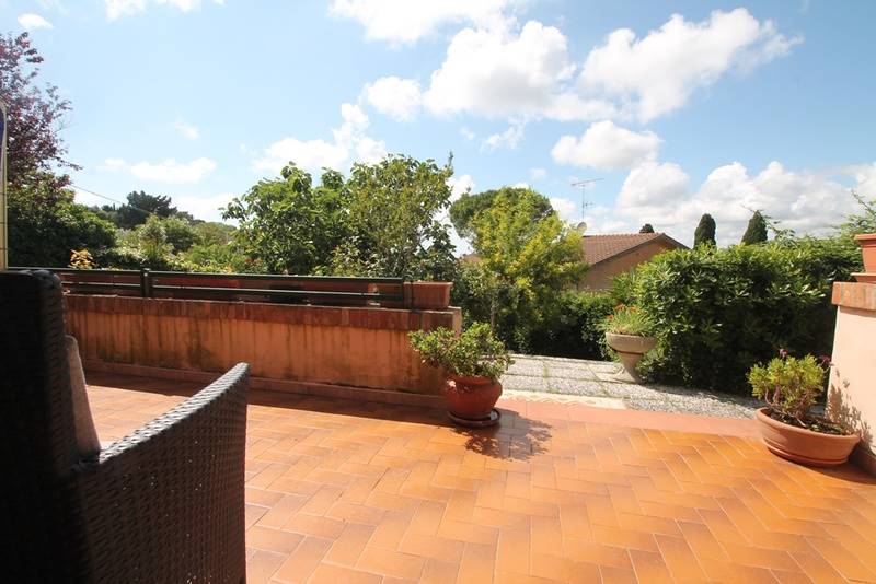 Appartamento con giardino privato