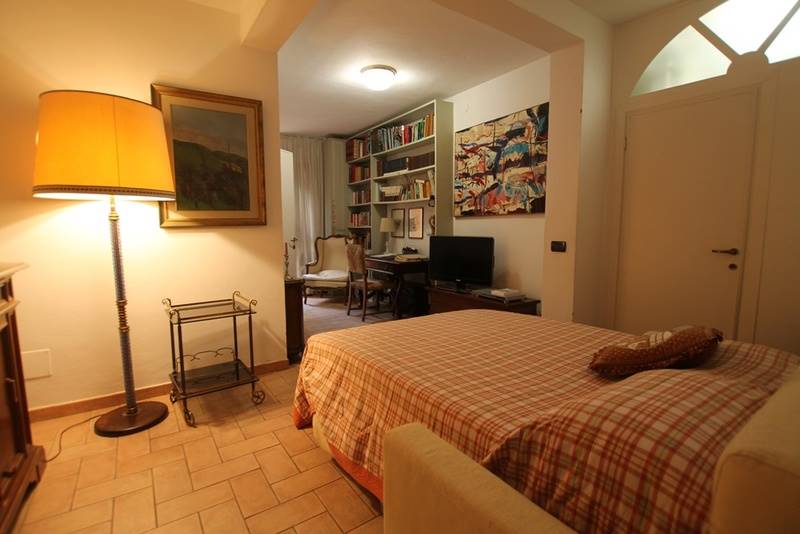 Appartamento con giardino privato