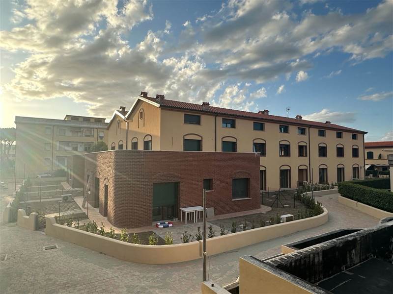 Elegante bilocale con giardino esclusivo a pochi passi dalle spiagge di Vada