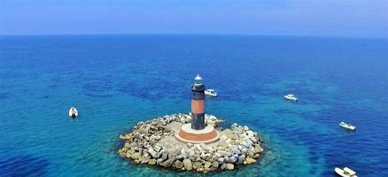 Elegante bilocale con giardino esclusivo a pochi passi dalle spiagge di Vada