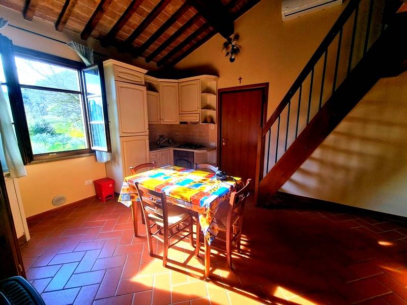 Appartamento a Casale Marittimo con Piscina 