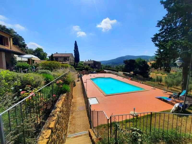 Appartamento a Casale Marittimo con Piscina 
