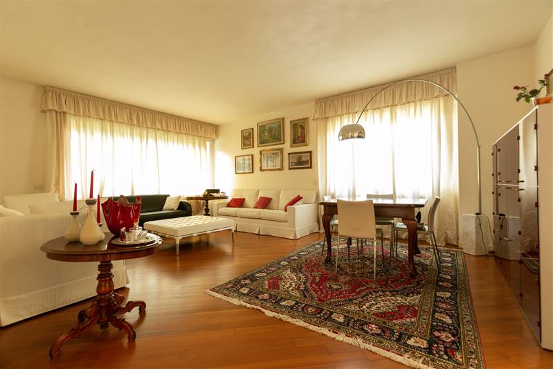 Villa di prestigio con parco privato 