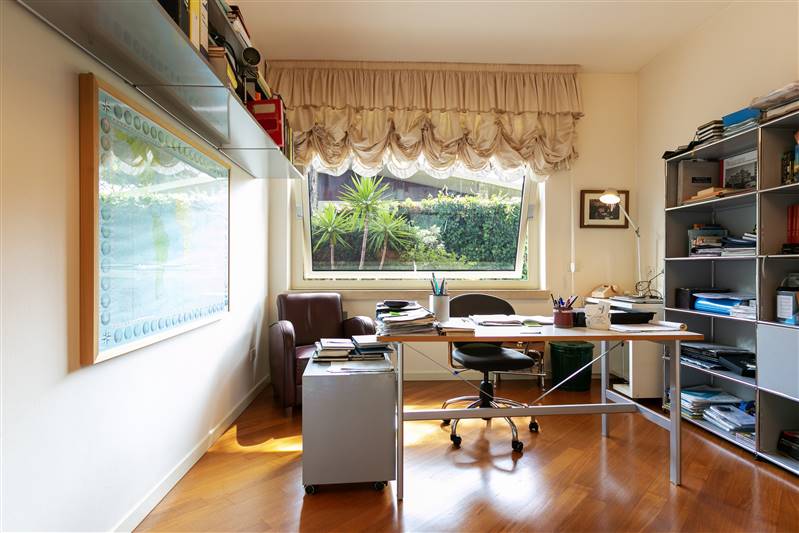 Villa di prestigio con parco privato 