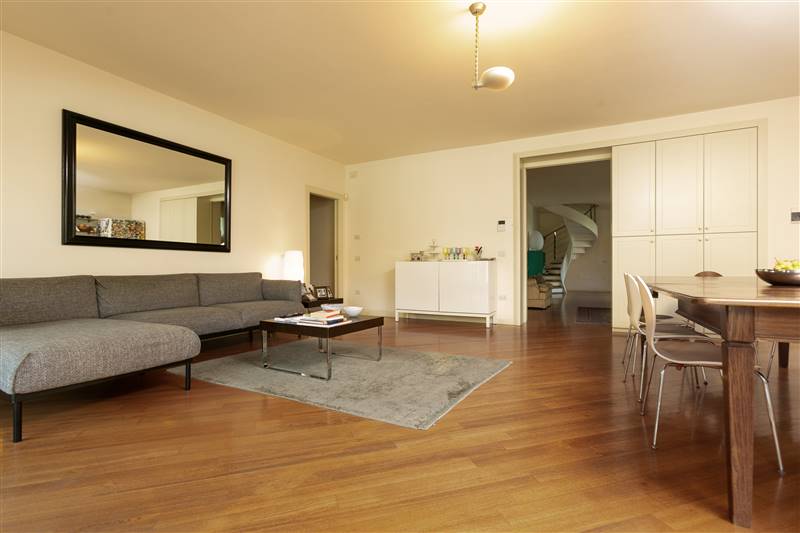 Villa di prestigio con parco privato 