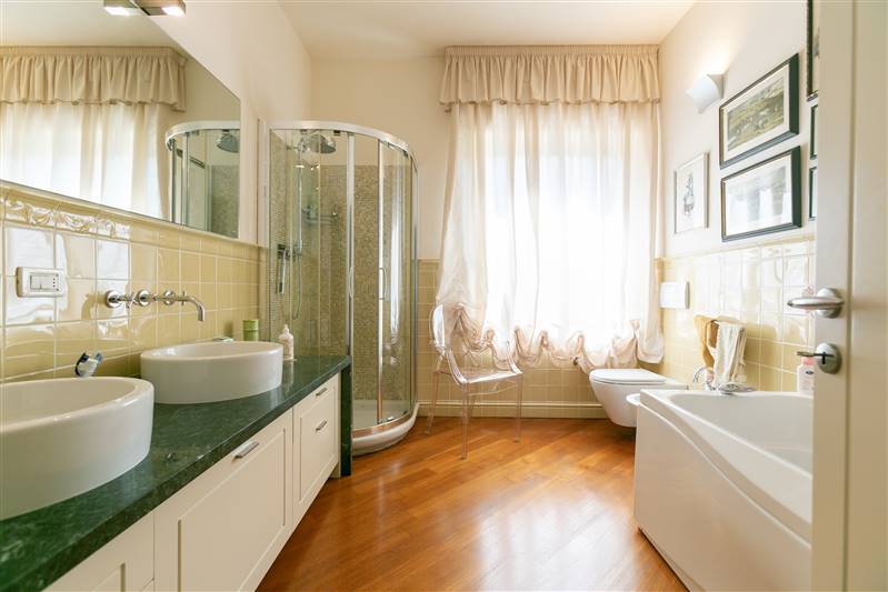 Villa di prestigio con parco privato 