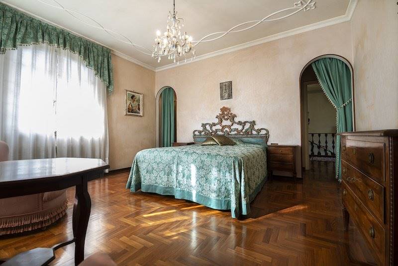 Villa con parco esclusivo immersa in una splendida pineta