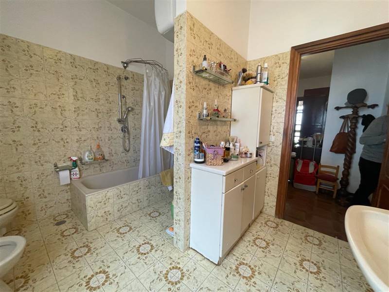 Appartamento  a pochi passi dal mare con giardino privato 