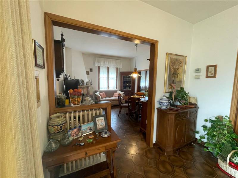 Appartamento  a pochi passi dal mare con giardino privato 