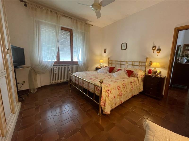 Appartamento  a pochi passi dal mare con giardino privato 