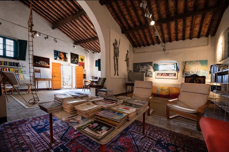 Tenuta storica del 1800 nel Cuore del Borgo Medioevale di Casale Marittimo