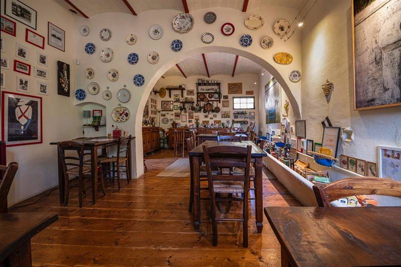 Tenuta storica del 1800 nel Cuore del Borgo Medioevale di Casale Marittimo