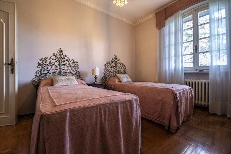 Villa con parco esclusivo immersa in una splendida pineta
