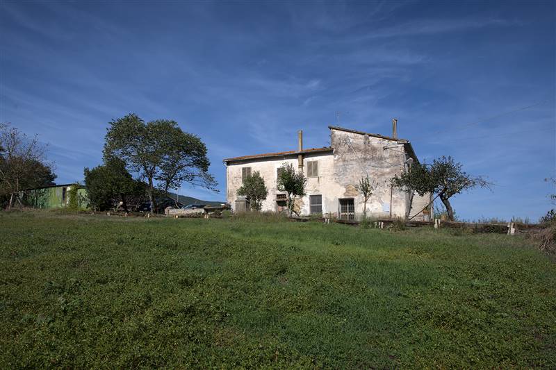 Podere in crinale con splendida vista panoramica
