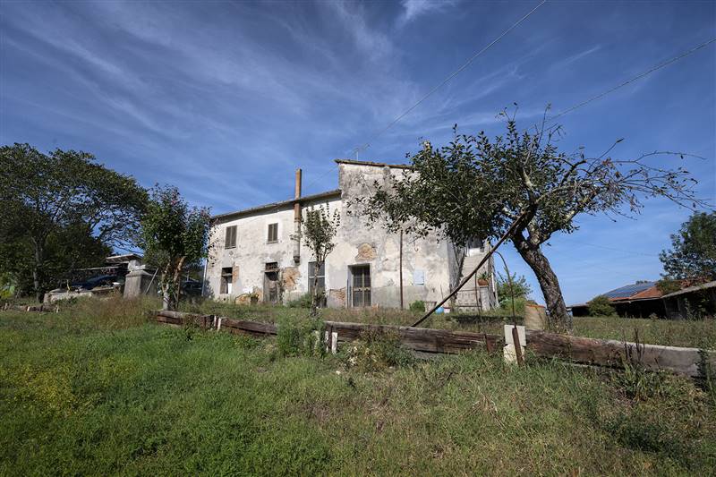 Podere in crinale con splendida vista panoramica