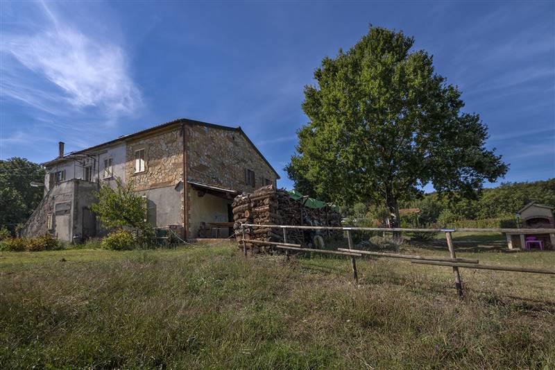 Podere in crinale con splendida vista panoramica