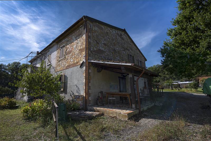 Podere in crinale con splendida vista panoramica
