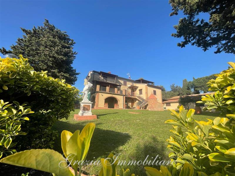 Casolare in pietra con splendida vista mare