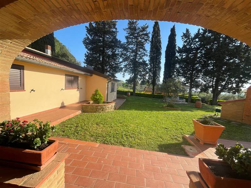 Casolare in pietra con splendida vista mare