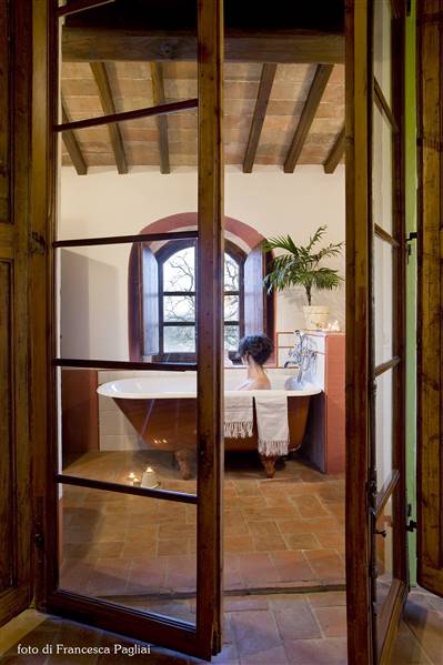 Borgo - Gioiello architettonico storico e culturale nelle  colline  di San Gimignano
