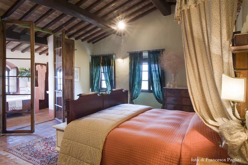 Borgo - Gioiello architettonico storico e culturale nelle  colline  di San Gimignano
