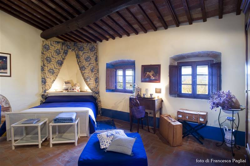 Borgo - Gioiello architettonico storico e culturale nelle  colline  di San Gimignano