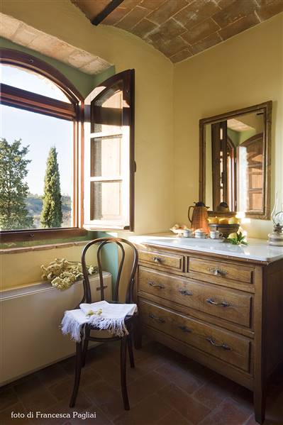 Borgo - Gioiello architettonico storico e culturale nelle  colline  di San Gimignano