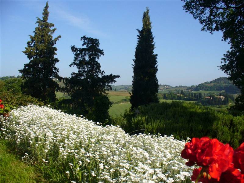 Borgo - Gioiello architettonico storico e culturale nelle  colline  di San Gimignano