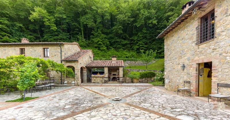 Incantevole Mulino antico nel cuore della campagna senese