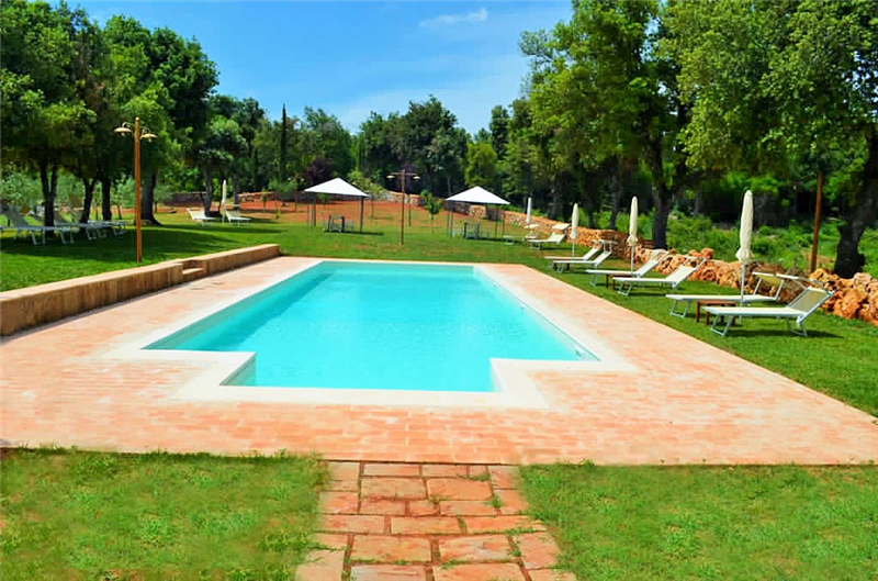  Agriturismo con casolare in pietra all'interno di riserva naturale