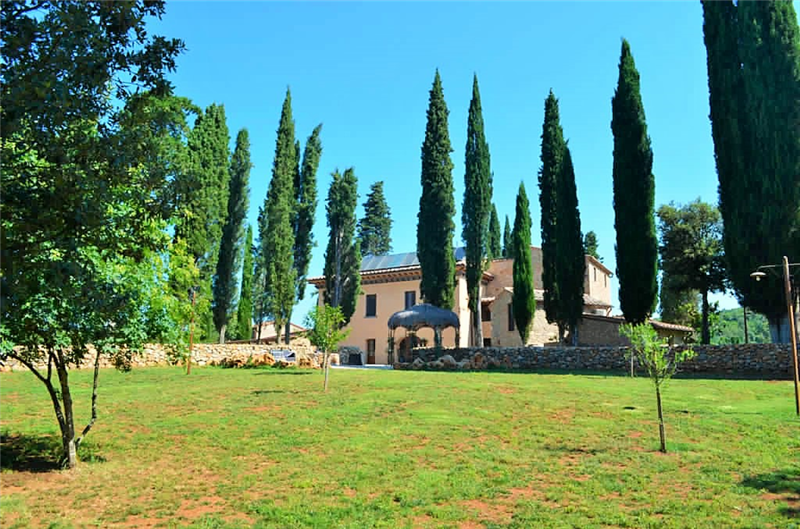  Agriturismo con casolare in pietra all'interno di riserva naturale