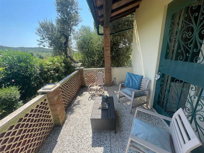 Villa indipendente con giardino privato e uliveta in Bolgheri DOC