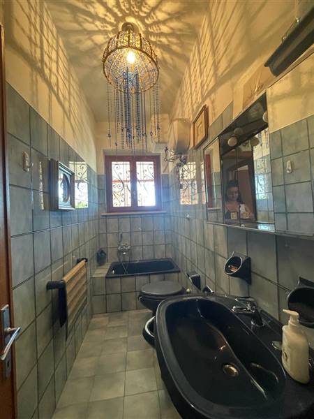 Villa indipendente con giardino privato e uliveta in Bolgheri DOC