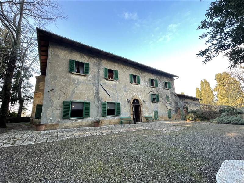 Borgo del '600 nei pressi della dominate città medioevale di Volterra