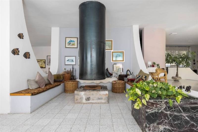 Villa in Baratti con parco privato e vigneti 