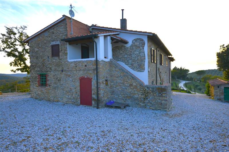 Sostenibilità e comfort in una proprietà rurale di eccellenza