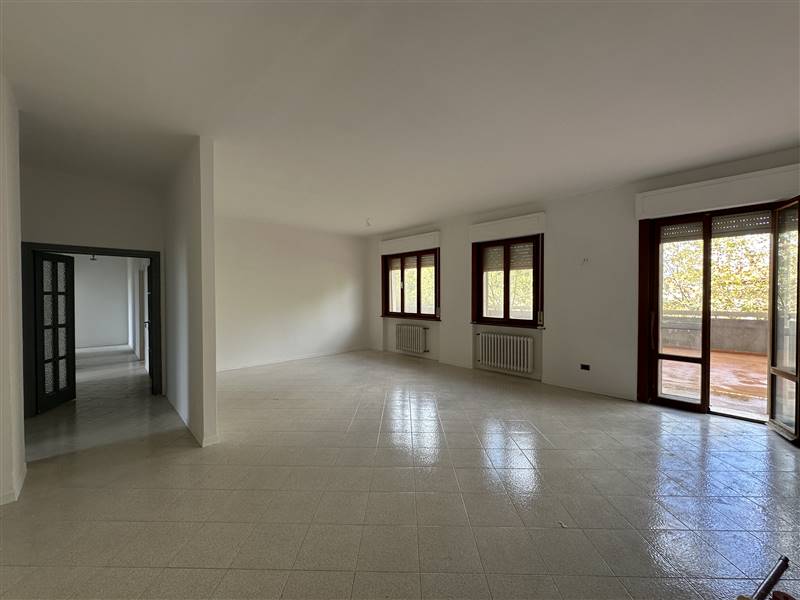 Prestigioso Appartamento con splendida terrazza in zona centralissima